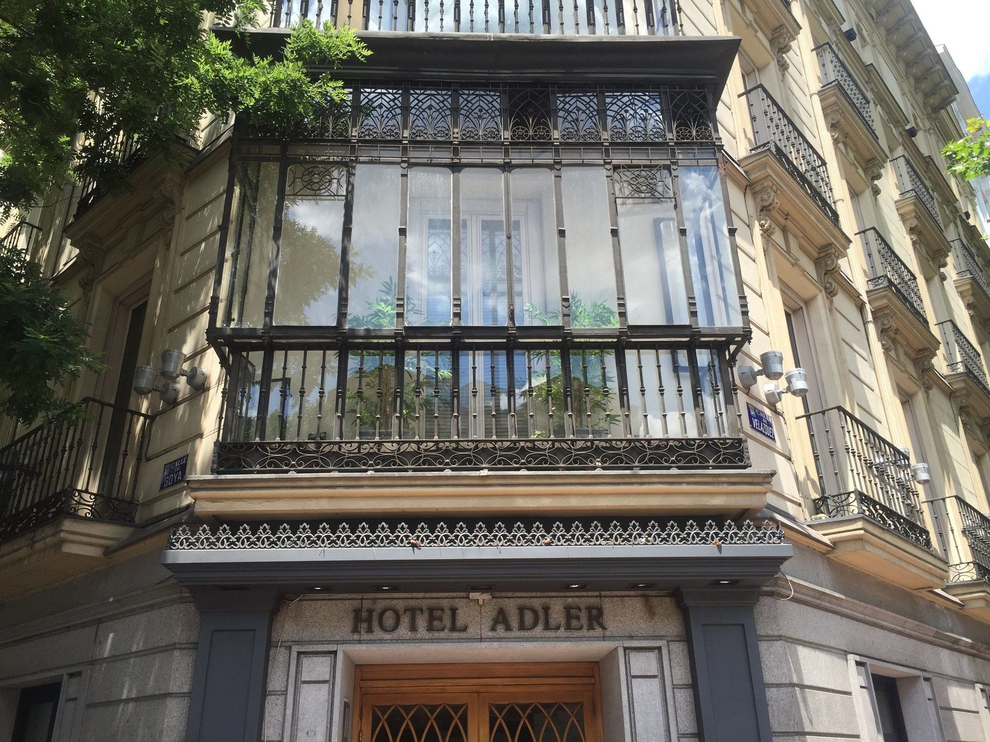 Adler Hotel Madrid Ngoại thất bức ảnh